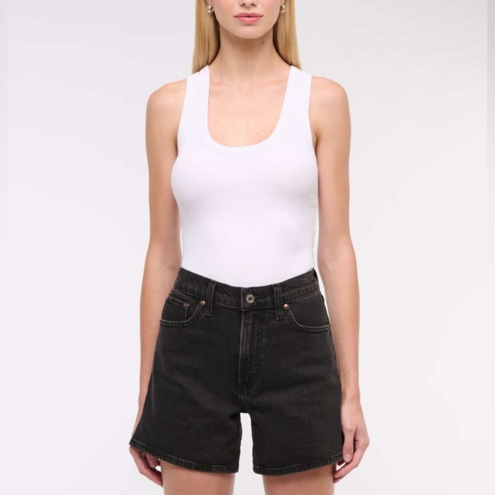 Abercrombie & Fitch High Rise dad shorts